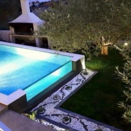 Vila Ivka Gardens Клек Екстериор снимка